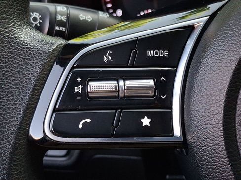 Used 2023 Kia Forte LXS w/ LXS Technology Package FWD image 22
