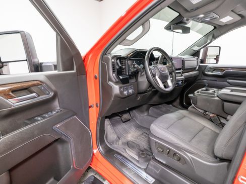 Used 2024 GMC Sierra 2500 SLE w/ SLE Value Package image 15