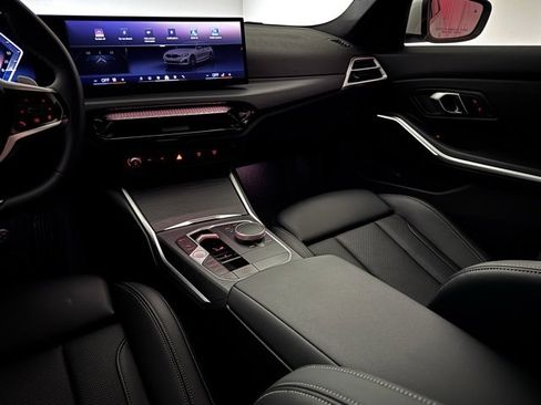 Used 2025 BMW 330i xDrive Sedan w/ Convenience Package image 45