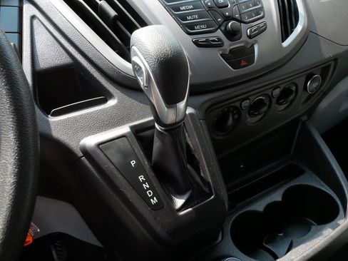 Used 2019 Ford Transit 350 XLT RWD image 24