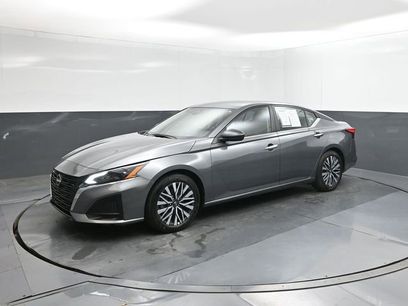 Certified 2025 Nissan Altima 2.5 SV
