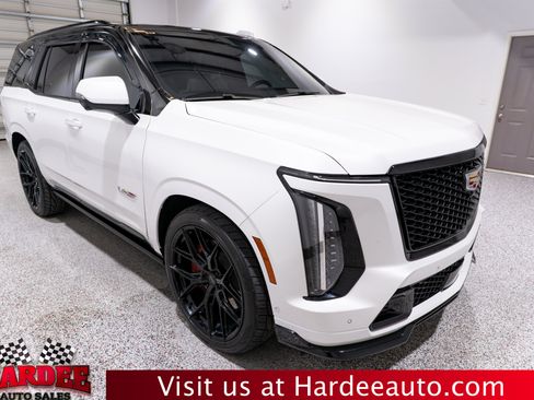 Used 2025 Cadillac Escalade V w/ LPO, Floor Liner Package AWD/4WD image 6
