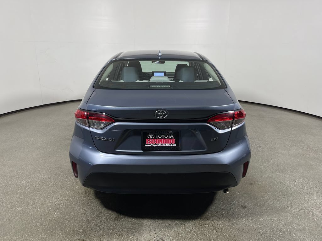 Used 2025 Toyota Corolla LE FWD image 4