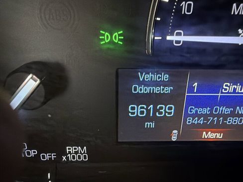 Used 2017 Cadillac XT5 Premium Luxury w/ Advanced Security Package image 13