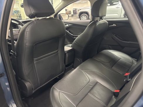 Used 2018 Ford Focus Titanium image 12