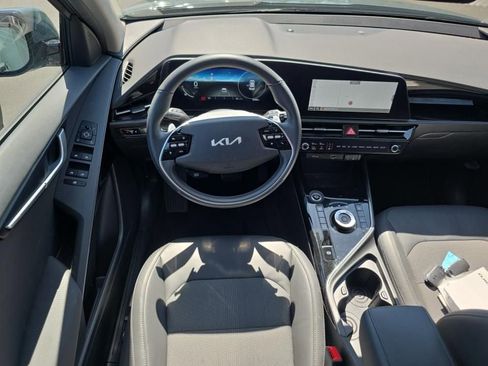 Used 2023 Kia Niro Wind FWD image 9