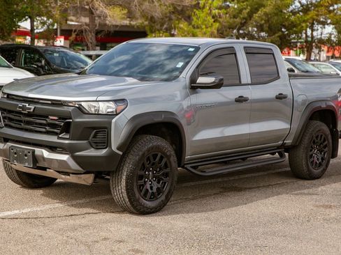 Used 2025 Chevrolet Colorado Trail Boss w/ LPO, Skid Plate Package AWD/4WD image 9