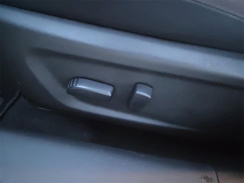 Used 2024 Nissan Altima 2.5 SV image 17