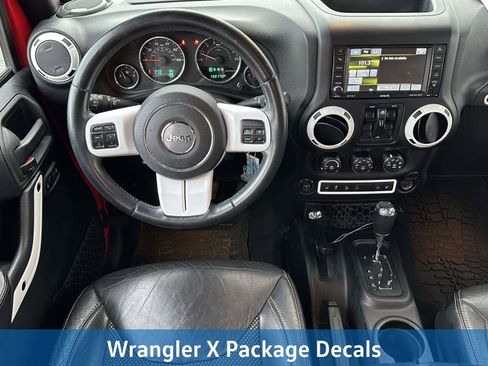 Used 2015 Jeep Wrangler Unlimited Sahara image 10