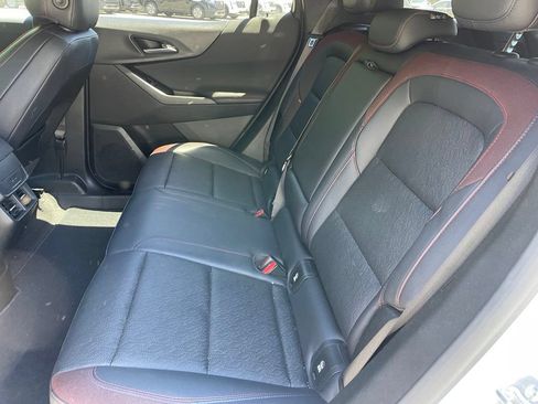 Used 2025 Chevrolet Equinox RS w/ Safety and Technology Package FWD image 8