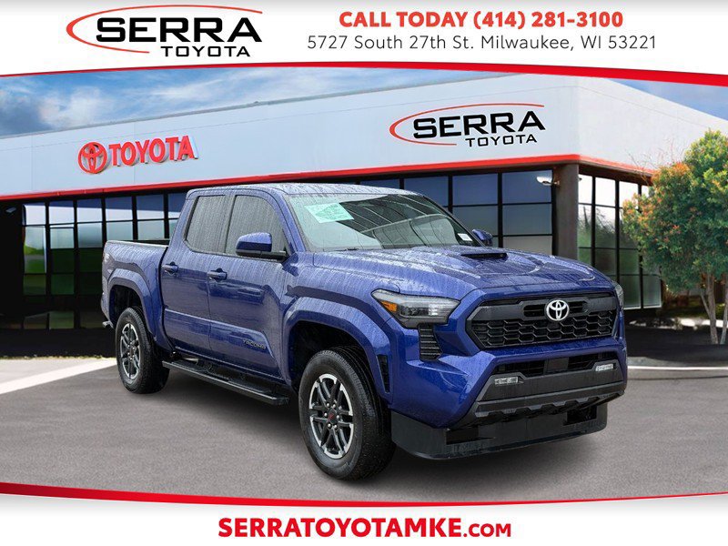Used 2025 Toyota Tacoma TRD Sport AWD/4WD image 1