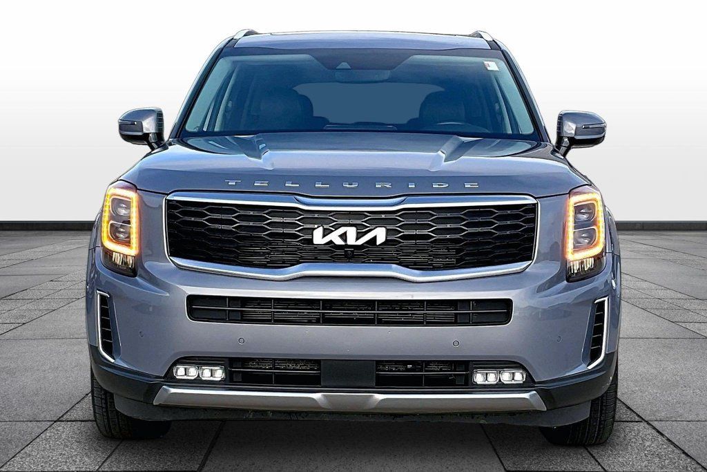 Used 2022 Kia Telluride SX w/ Towing Package AWD/4WD image 3