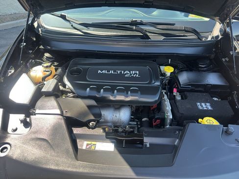 Used 2017 Jeep Cherokee Latitude FWD image 6