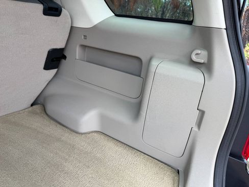 Used 2008 Ford Escape XLS FWD image 19