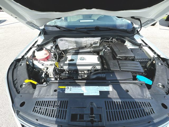 Used 2017 Volkswagen Tiguan S FWD image 29