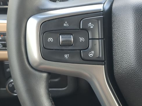Used 2023 Chevrolet Tahoe Premier AWD/4WD image 23