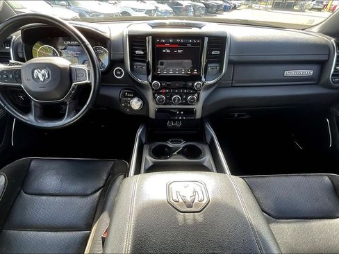 Used 2024 RAM 1500 Laramie AWD/4WD image 16