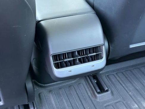 Used 2023 Tesla Model 3 Standard Range RWD image 16