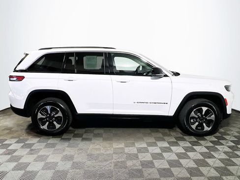 Used 2024 Jeep Grand Cherokee Limited 4xe AWD/4WD image 8