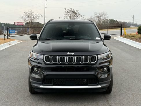 Used 2024 Jeep Compass Limited image 8
