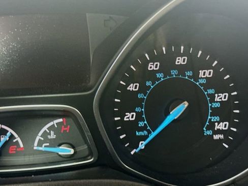 Used 2013 Ford Focus SE w/ SE Winter Pkg FWD image 14