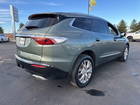 Used 2022 Buick Enclave Premium w/ Surround and Sites Package image 10