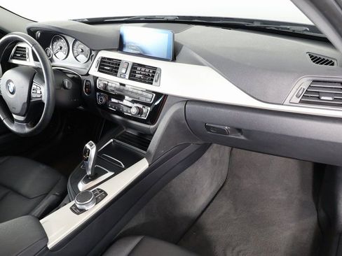 Used 2018 BMW 320i Sedan image 7