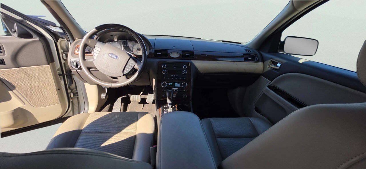 Used 2008 Ford Taurus Limited FWD image 8