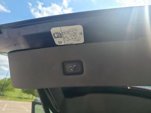 Used 2017 Lincoln MKX Reserve w/ Lincoln MKX Climate Package FWD image 28