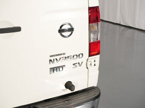 Used 2016 Nissan NV 3500 SV w/ SV Technology Package RWD image 15