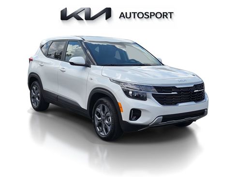 Certified 2026 Kia Seltos LX FWD image 3