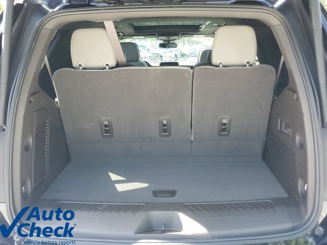 Certified 2023 GMC Yukon SLT w/ SLT Premium Package RWD image 9