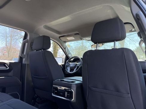 Used 2025 GMC Sierra 1500 Elevation w/ Preferred Package AWD/4WD image 17