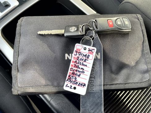 Used 2015 Nissan Titan SV w/ SV Value Truck Package image 22