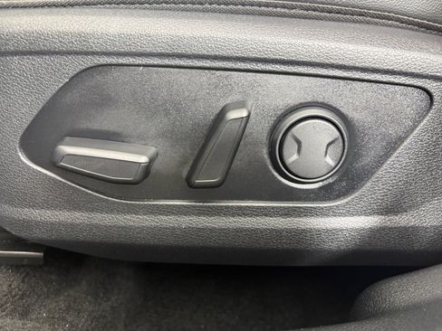 Used 2023 Kia Sportage SX image 12