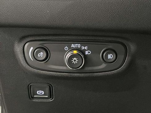 Used 2022 GMC Terrain AT4 w/ Infotainment Package II image 22