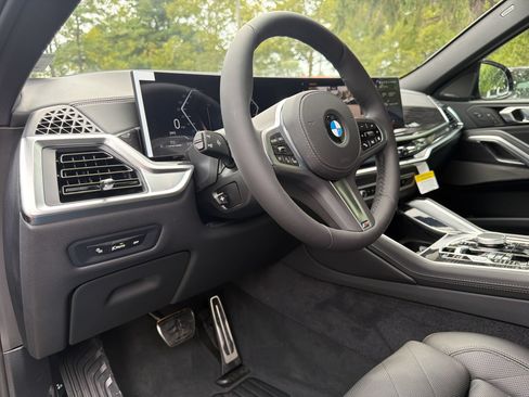 New 2027 BMW X6 xDrive40i w/ Climate Comfort Package AWD/4WD image 4