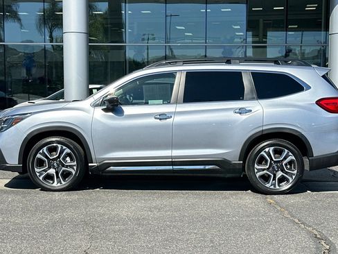 Used 2024 Subaru Ascent Touring image 9