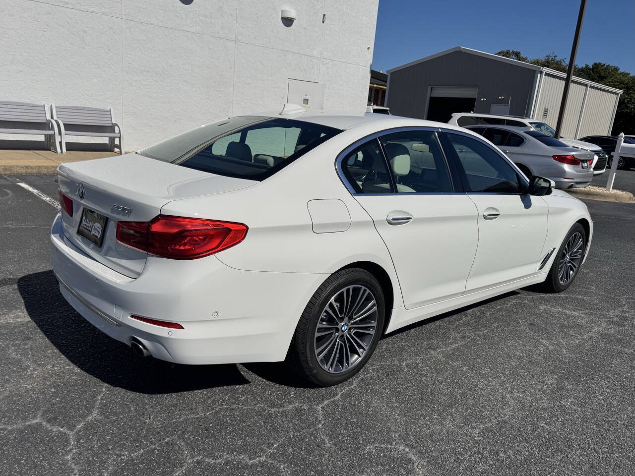 Used 2017 BMW 530i RWD image 6