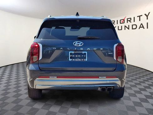 Used 2024 Hyundai Palisade Calligraphy image 5