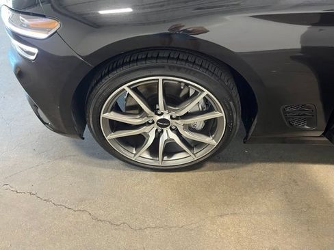 Used 2025 Genesis G70 2.5T RWD image 31