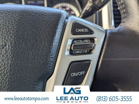 Used 2019 Nissan Titan SV w/ SV Convenience Package image 26