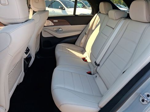 Used 2025 Mercedes-Benz GLE 580 4MATIC image 10