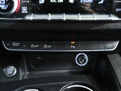 Used 2019 Audi A4 2.0T Premium Plus w/ Premium Plus Package image 32