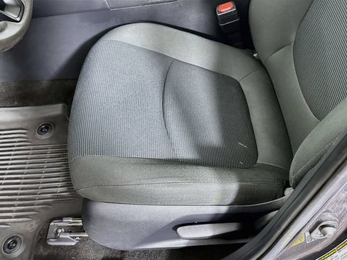 Certified 2024 Toyota RAV4 LE AWD/4WD image 18