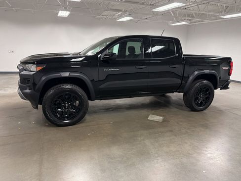 New 2026 Chevrolet Colorado Trail Boss AWD/4WD image 2