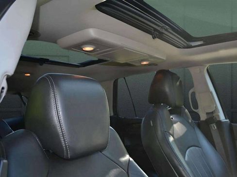 Used 2014 Buick Enclave Premium w/ Trailering Provision Package image 32