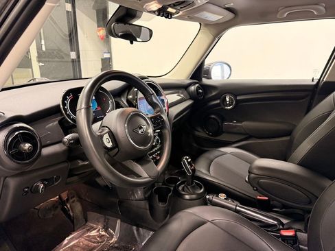 Used 2022 MINI Cooper 4-Door Hardtop w/ Storage Package FWD image 11