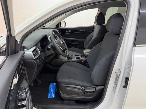 Used 2020 Kia Sorento LX AWD/4WD image 21