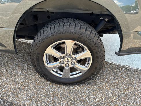 Used 2018 Ford F150 XLT w/ Equipment Group 302A Luxury RWD image 6